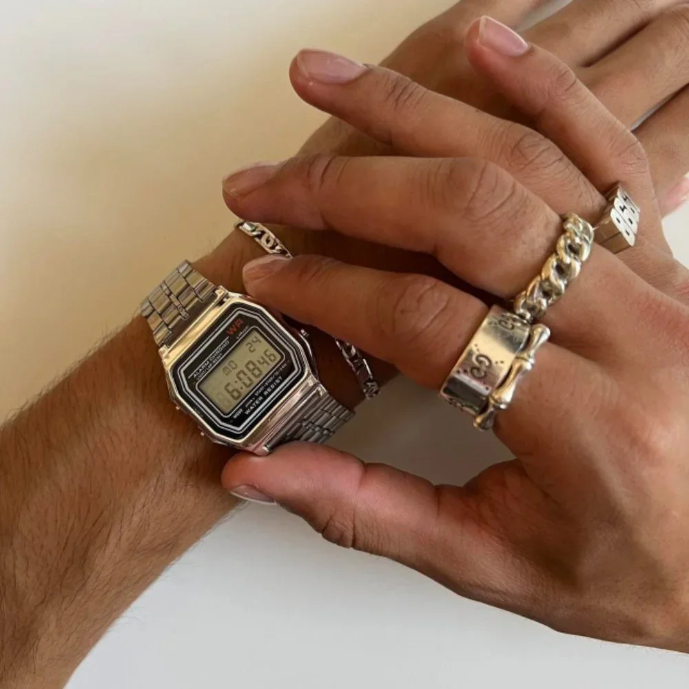 Y2K 2000s vintage retro silver waterproof stainless steel digital watch - Picture 2 of 7